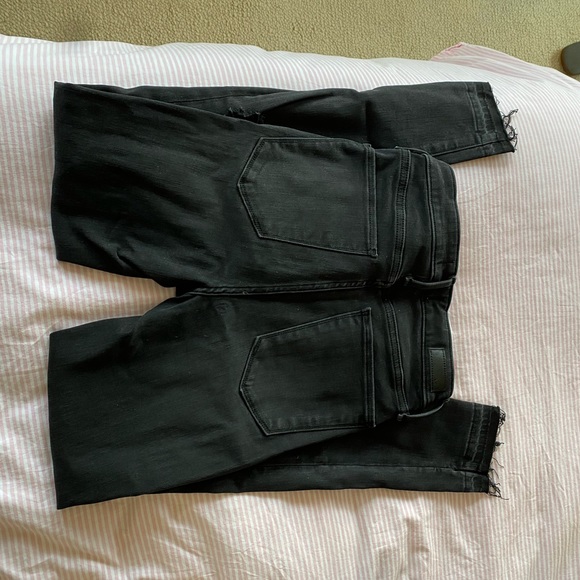 Abercrombie black ripped jeans w frayed bottoms - Picture 2 of 5